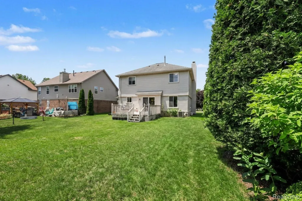 24535 Jason Drive Brownstown Charter Township MI 48134