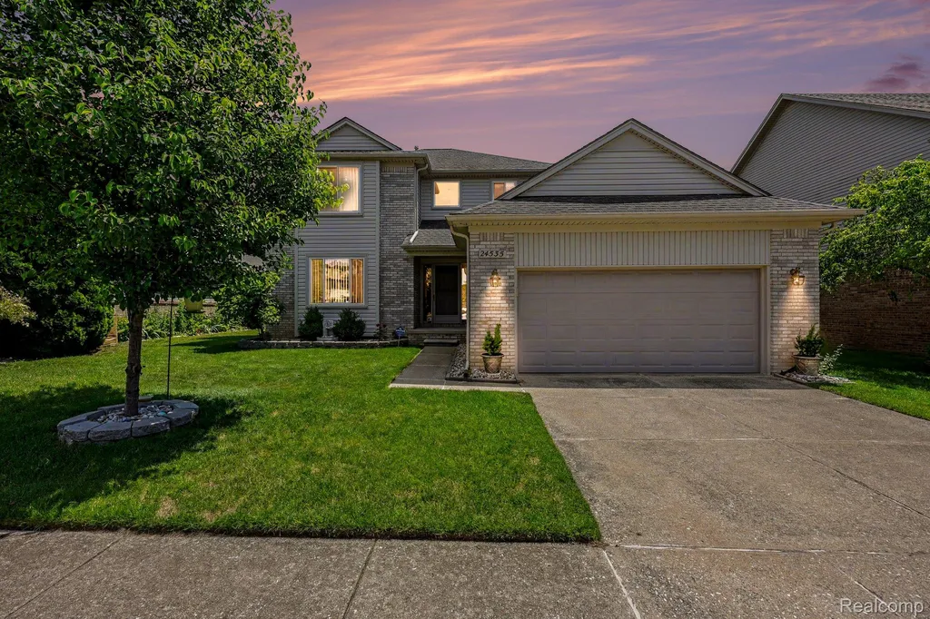 24535 Jason Drive Brownstown Charter Township MI 48134