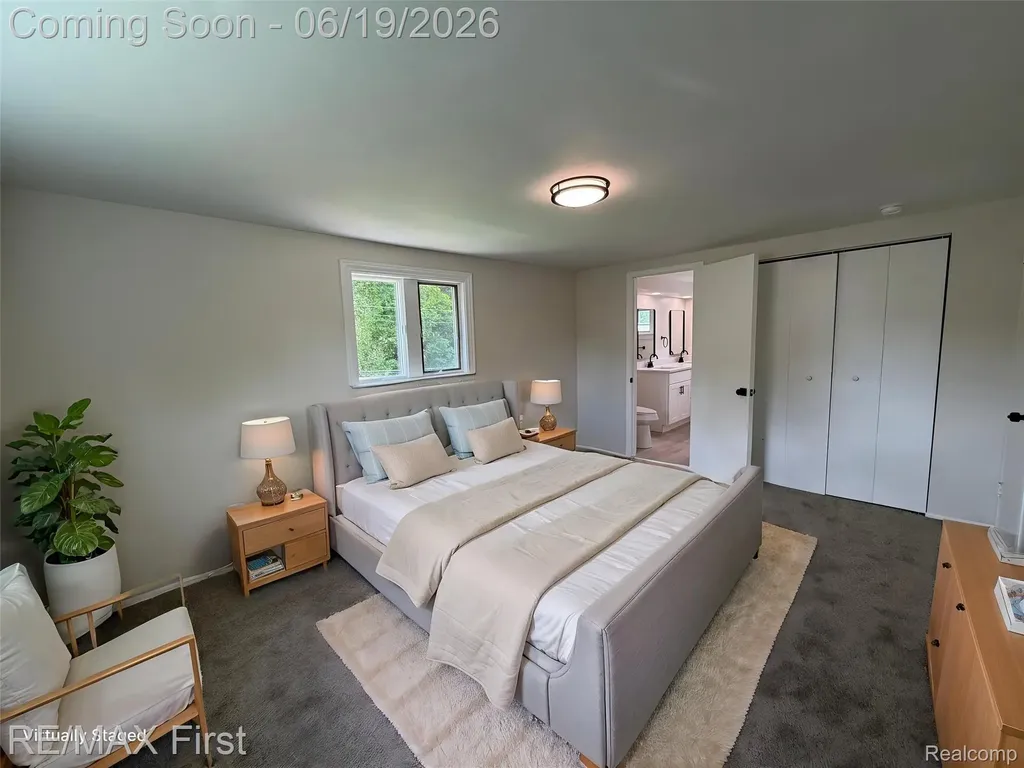 23736 Kim Drive Clinton Charter Township MI 48035
