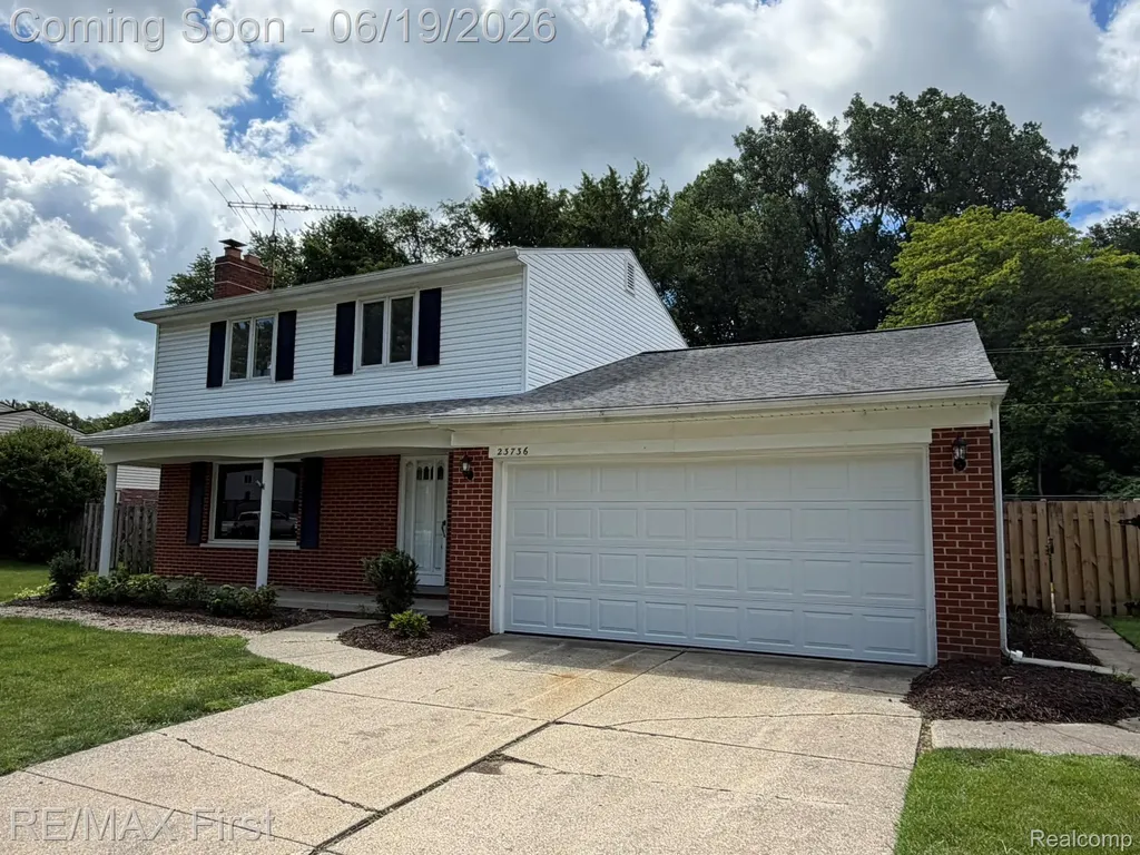 23736 Kim Drive Clinton Charter Township MI 48035