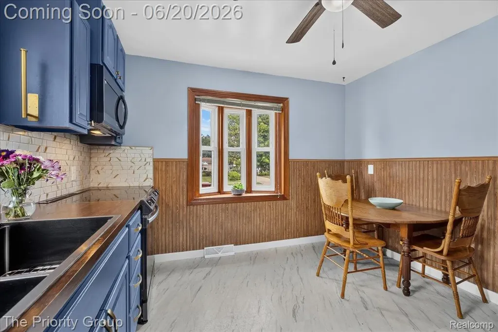 26791 Normandy Street Roseville City MI 48066