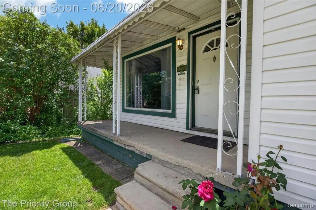 26791 Normandy Street Roseville City MI 48066