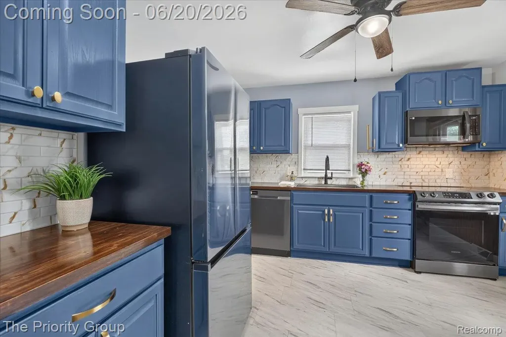 26791 Normandy Street Roseville City MI 48066