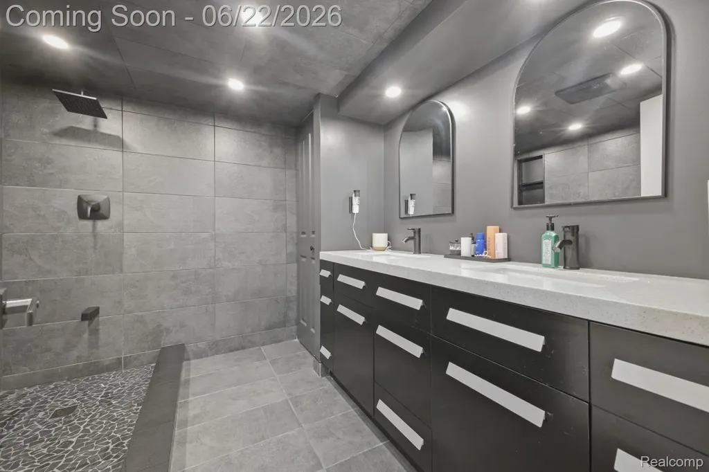 24824 Princeton Street Dearborn City MI 48124