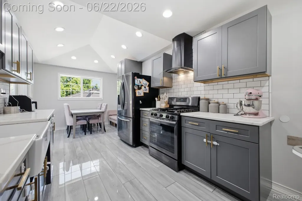 24824 Princeton Street Dearborn City MI 48124