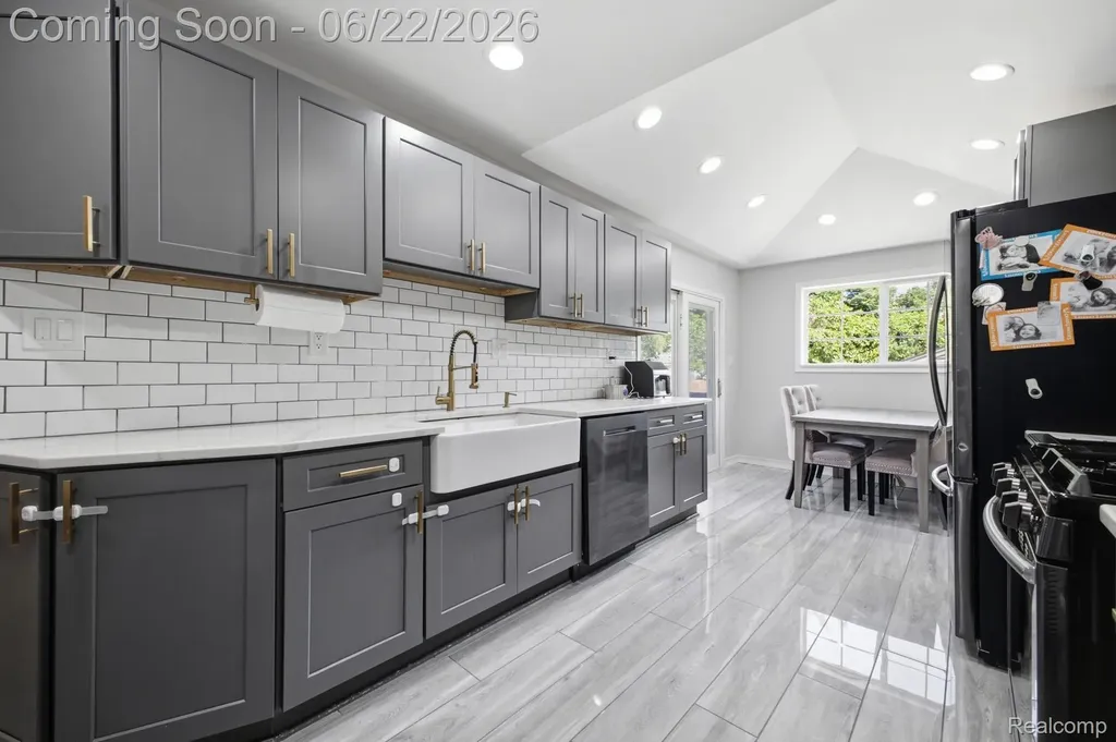 24824 Princeton Street Dearborn City MI 48124