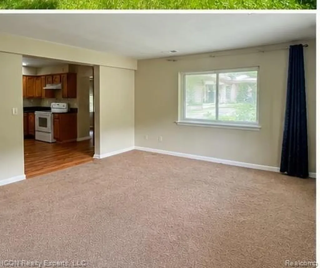 5028 Pheasant Road Waterford Charter Township MI 48327