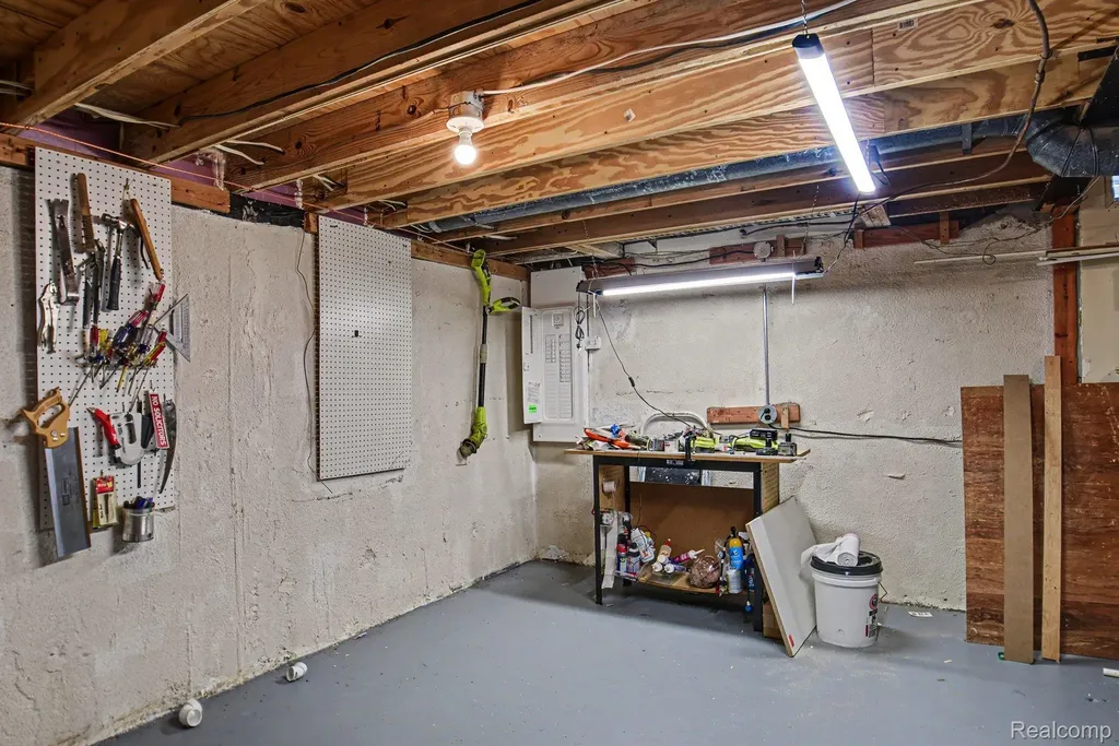 40518 William Drive Clinton Charter Township MI 48038