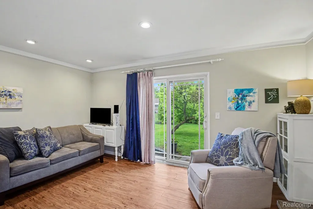 40518 William Drive Clinton Charter Township MI 48038