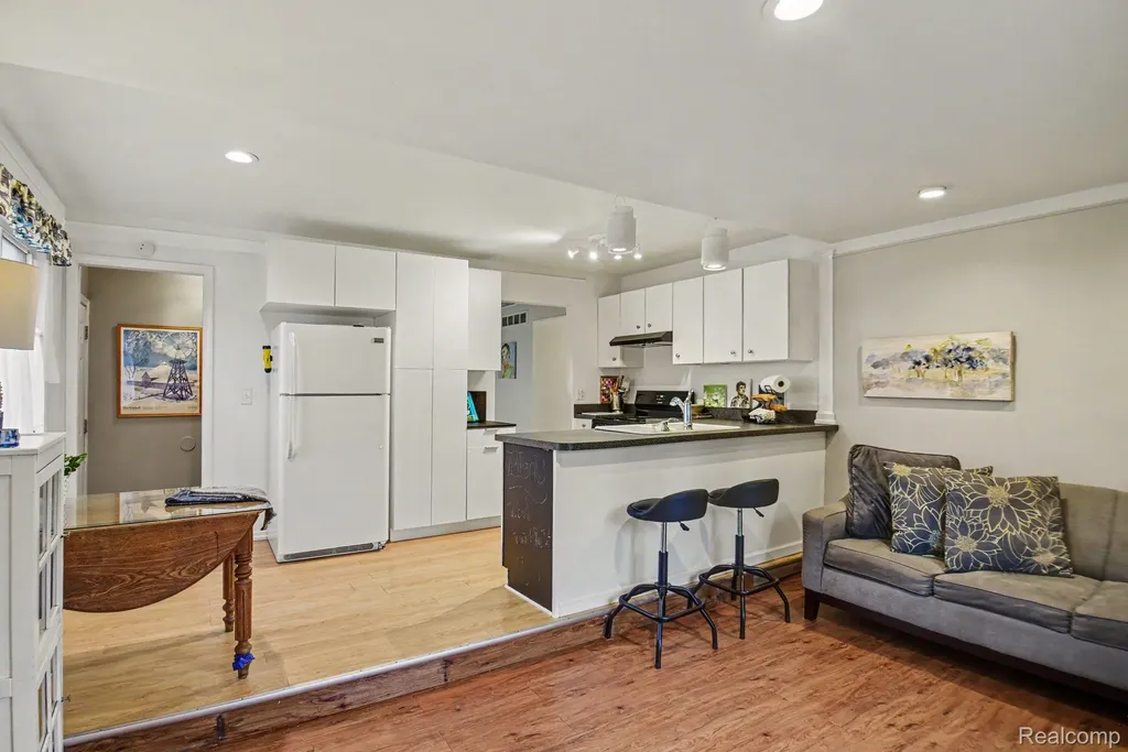 40518 William Drive Clinton Charter Township MI 48038