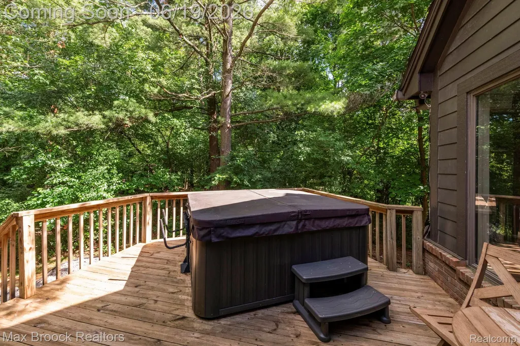 40360 Harmony Lane Northville Township MI 48167