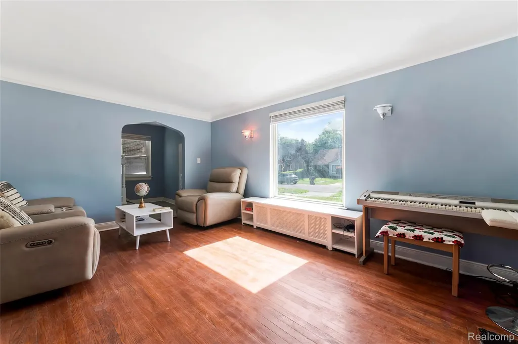18746 Glenhurst Street Detroit City MI 48219