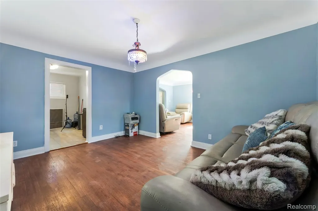 18746 Glenhurst Street Detroit City MI 48219