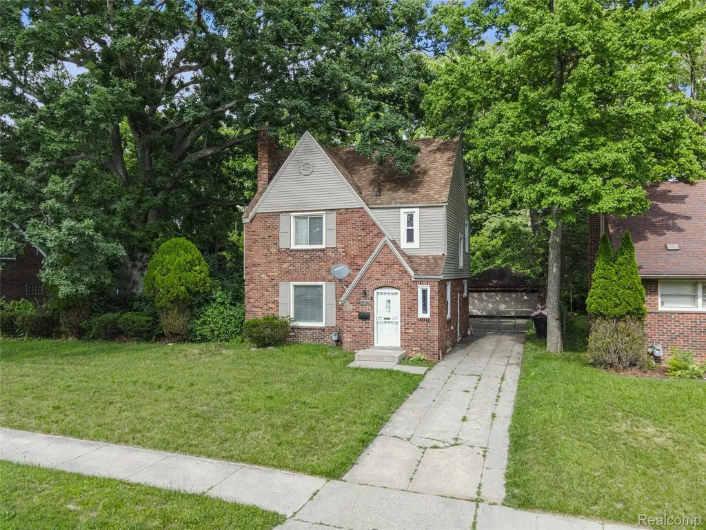 18746 Glenhurst Street Detroit City MI 48219