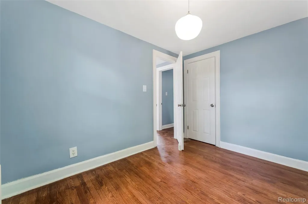 18746 Glenhurst Street Detroit City MI 48219