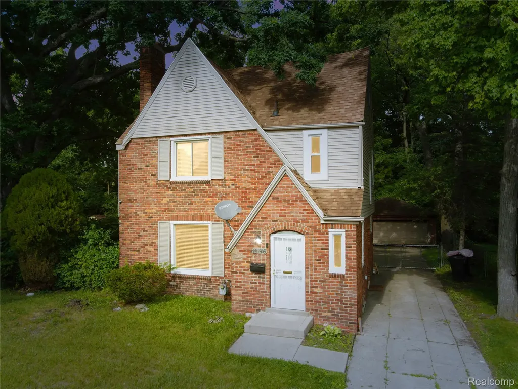18746 Glenhurst Street Detroit City MI 48219