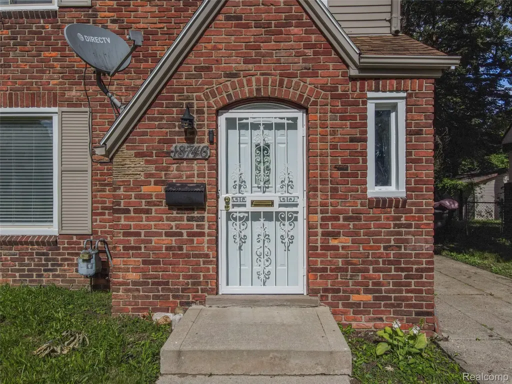 18746 Glenhurst Street Detroit City MI 48219