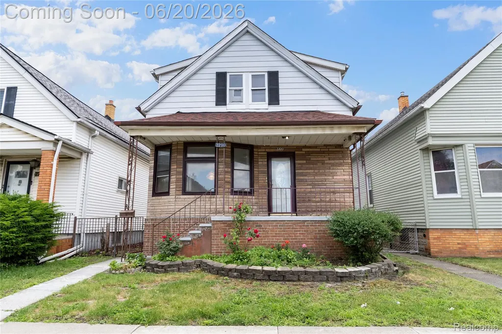2200 Belmont Street Hamtramck City MI 48212
