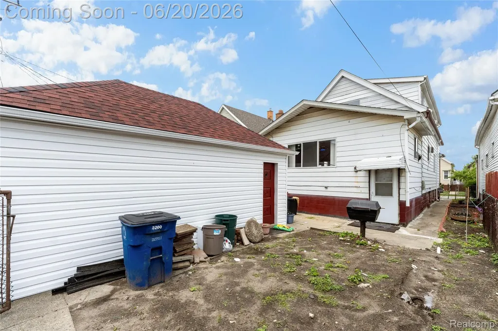 2200 Belmont Street Hamtramck City MI 48212