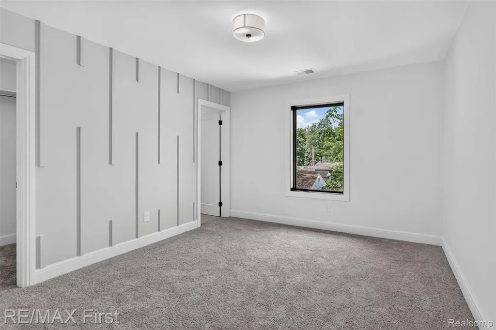 1037 Butternut Avenue Royal Oak City MI 48073
