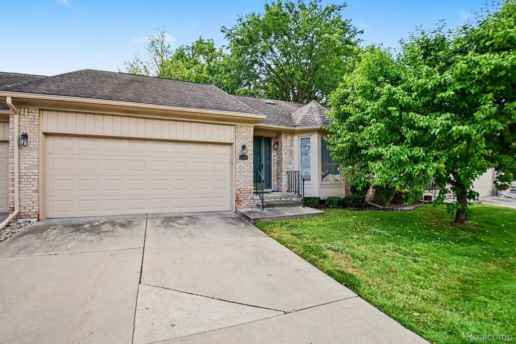 15540 Caputo Court Clinton Charter Township MI 48035