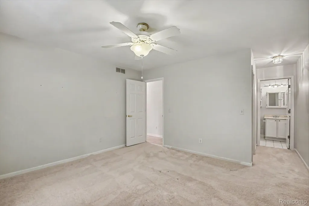 15540 Caputo Court Clinton Charter Township MI 48035
