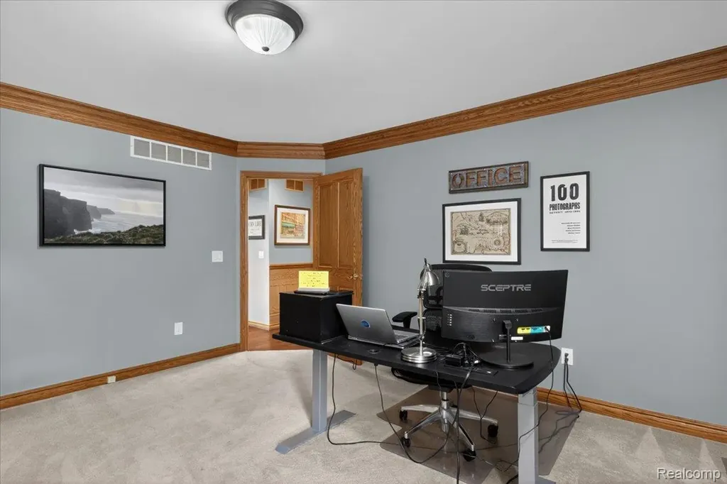 18974 Riverway Court Clinton Charter Township MI 48038
