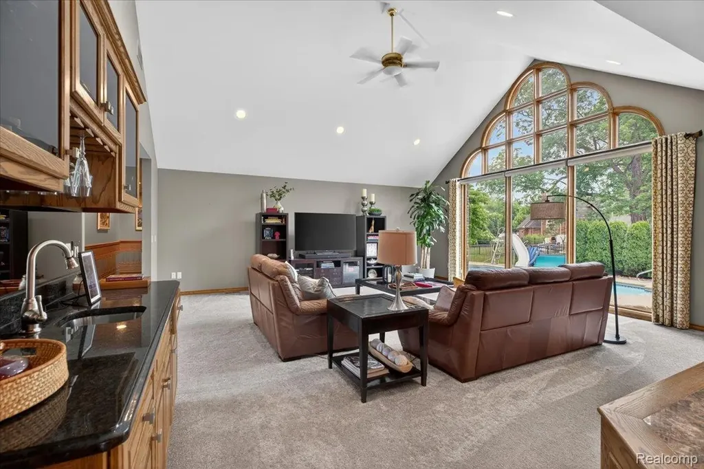 18974 Riverway Court Clinton Charter Township MI 48038