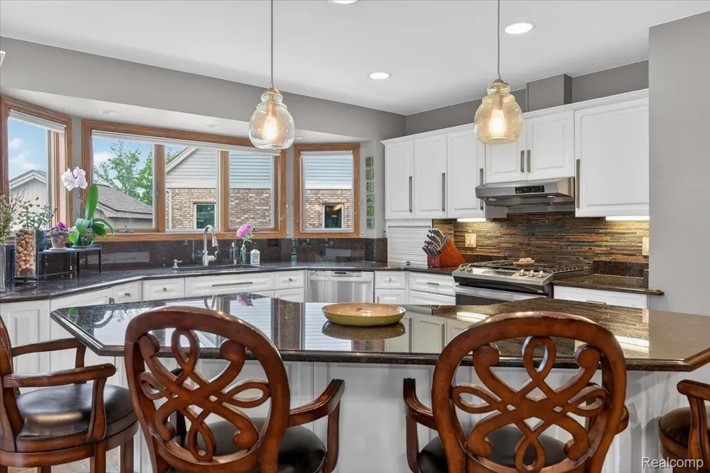 18974 Riverway Court Clinton Charter Township MI 48038