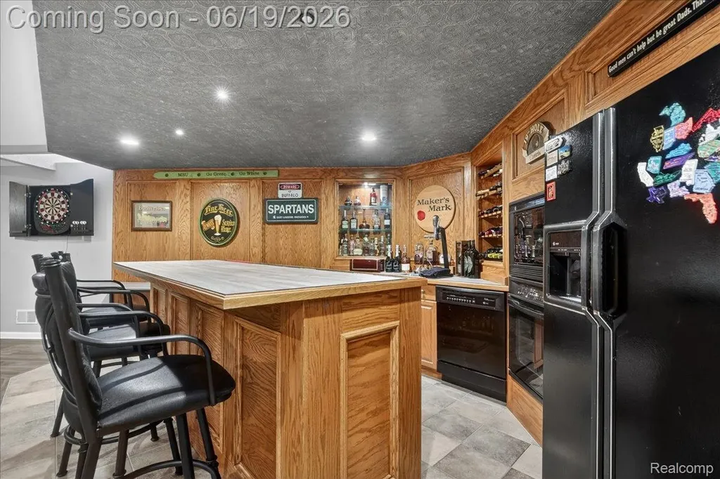 18974 Riverway Court Clinton Charter Township MI 48038