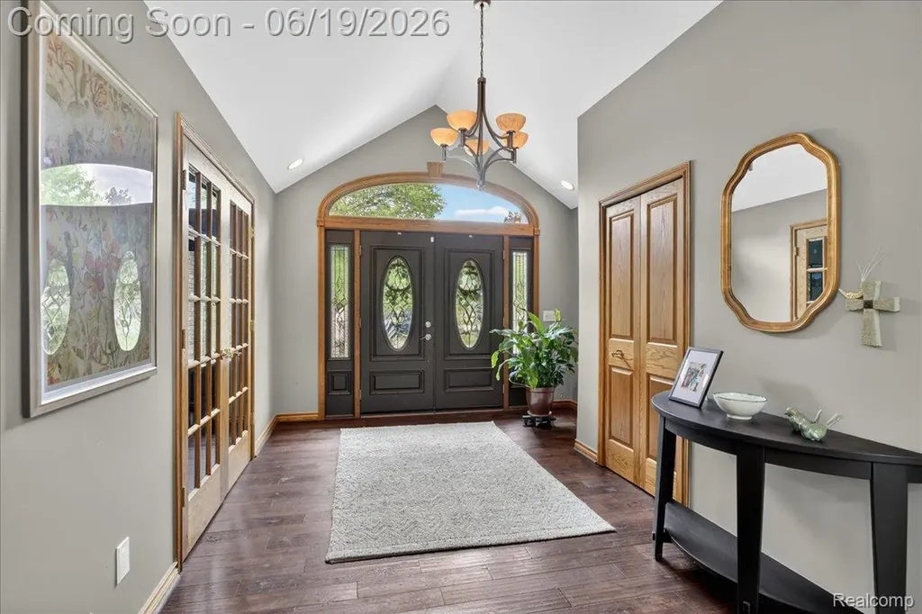 18974 Riverway Court Clinton Charter Township MI 48038