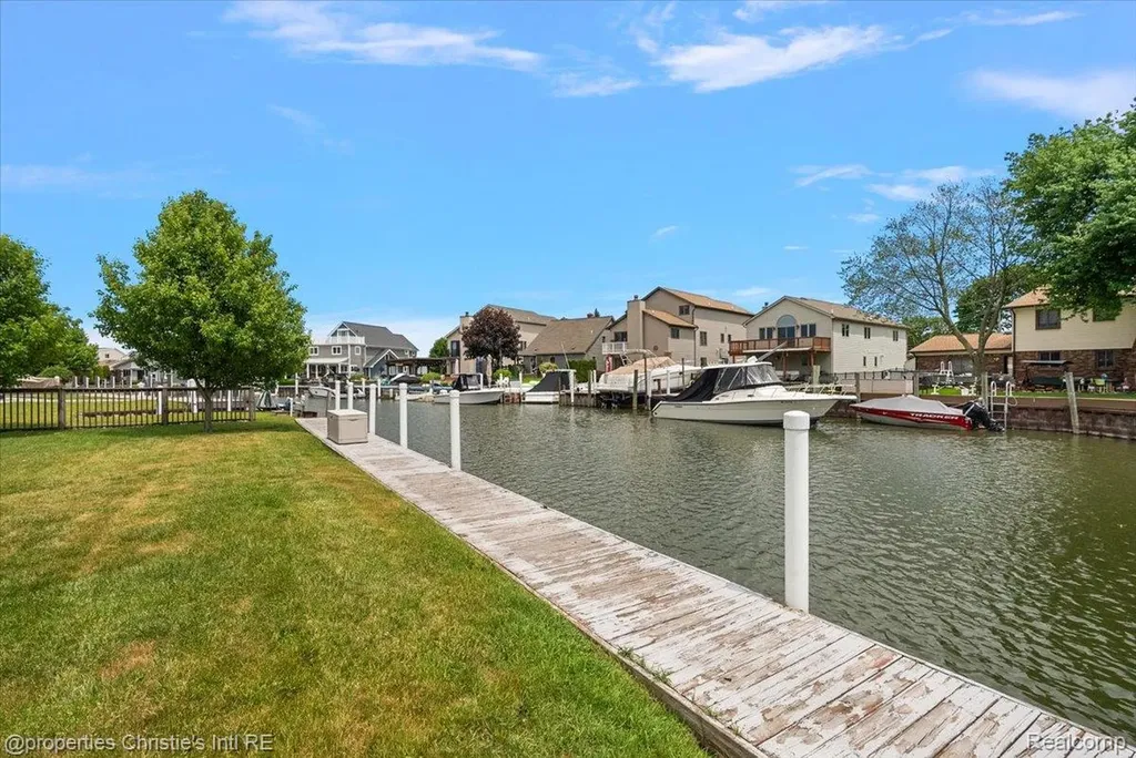 37510 Lakeville Street Harrison Charter Township MI 48045