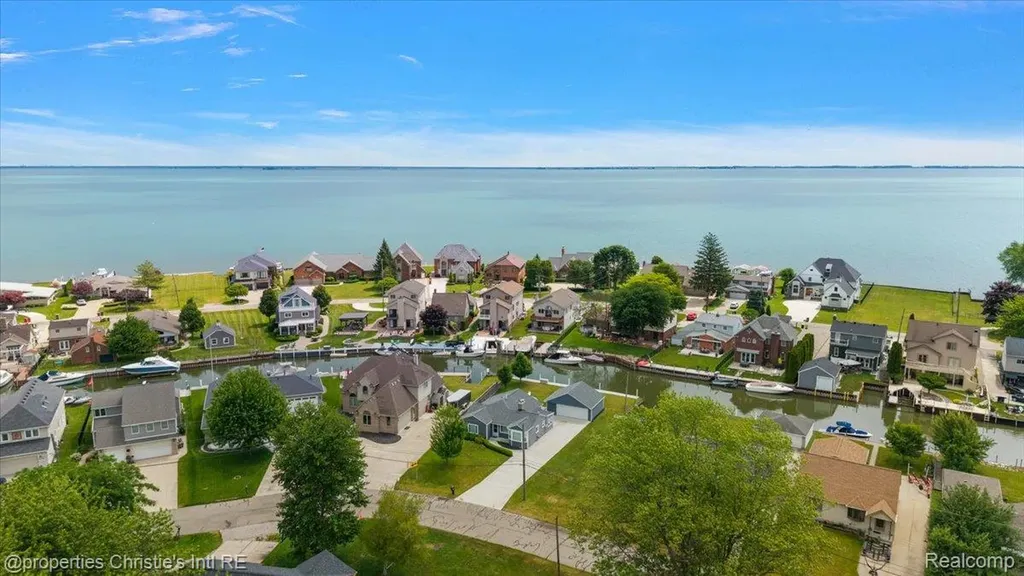 37510 Lakeville Street Harrison Charter Township MI 48045