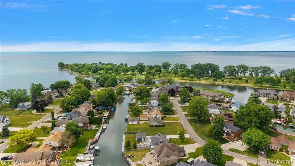 37510 Lakeville Street Harrison Charter Township MI 48045