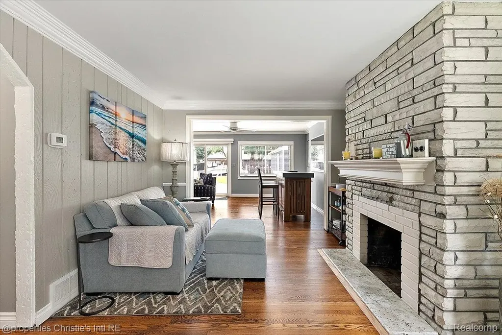 37510 Lakeville Street Harrison Charter Township MI 48045