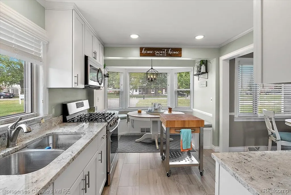 37510 Lakeville Street Harrison Charter Township MI 48045
