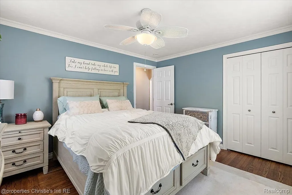 37510 Lakeville Street Harrison Charter Township MI 48045