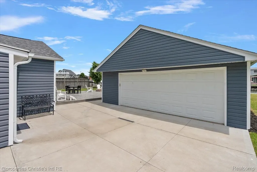 37510 Lakeville Street Harrison Charter Township MI 48045