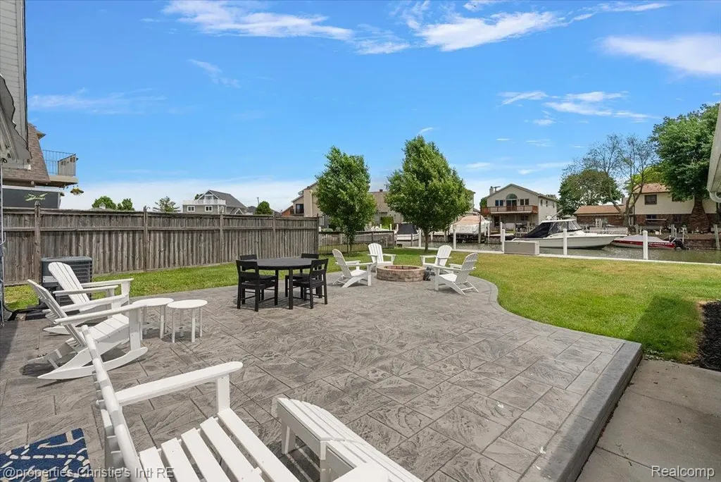 37510 Lakeville Street Harrison Charter Township MI 48045