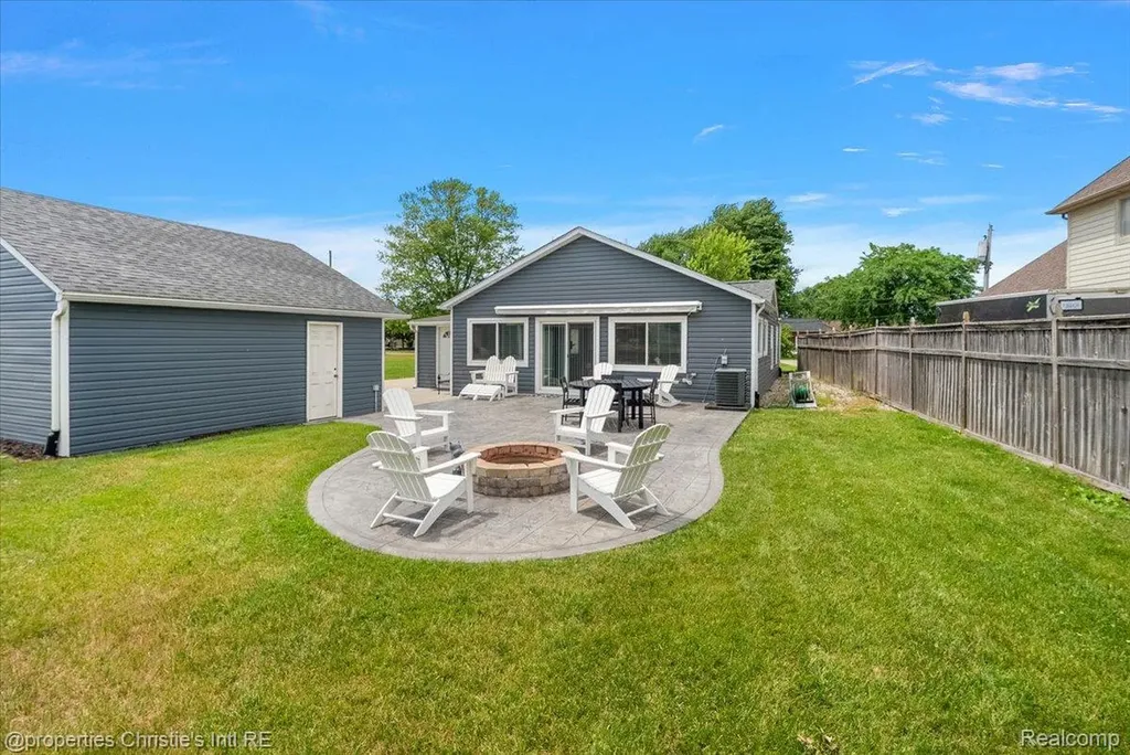 37510 Lakeville Street Harrison Charter Township MI 48045
