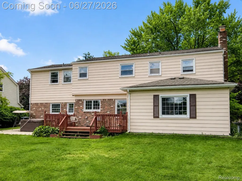 35484 Bennett Street Livonia City MI 48152