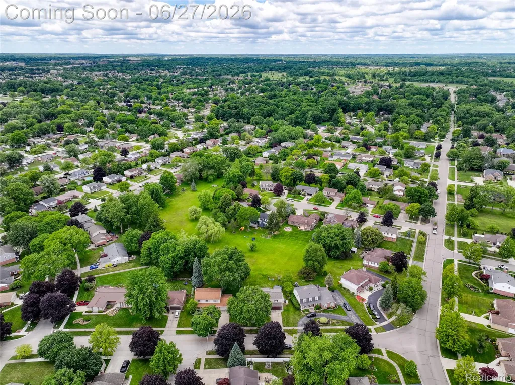 35484 Bennett Street Livonia City MI 48152