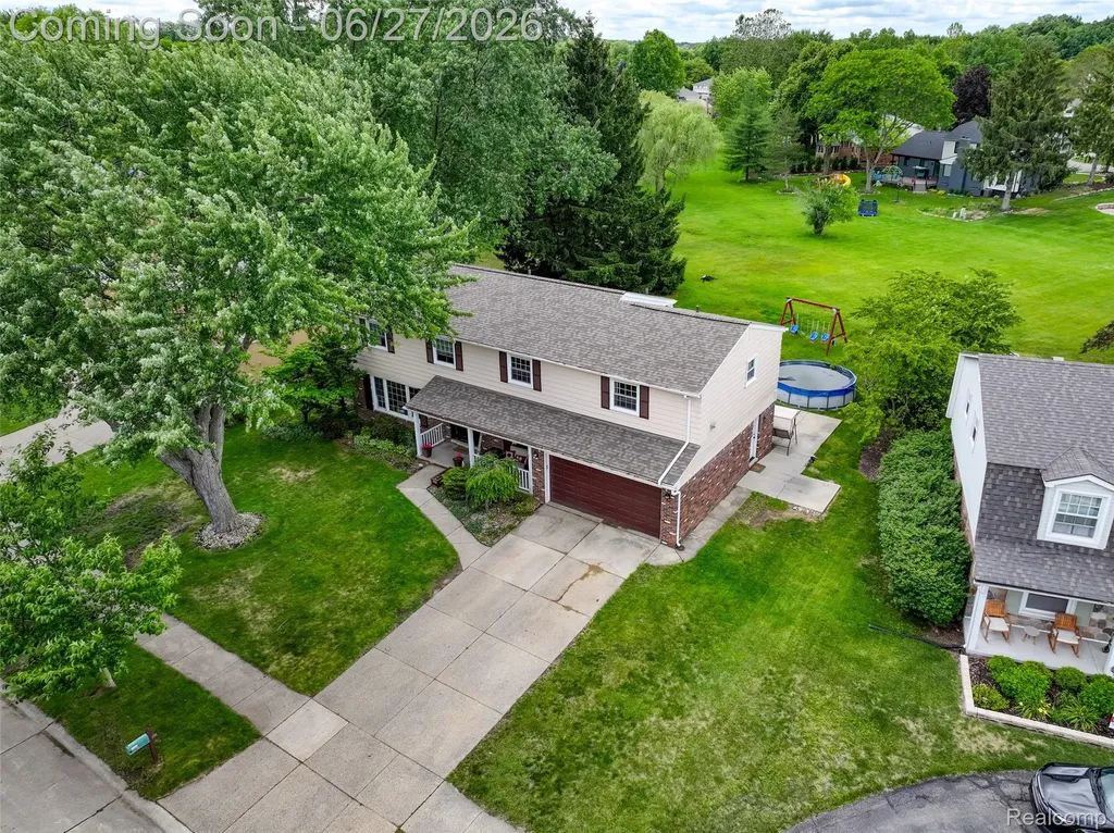 35484 Bennett Street Livonia City MI 48152