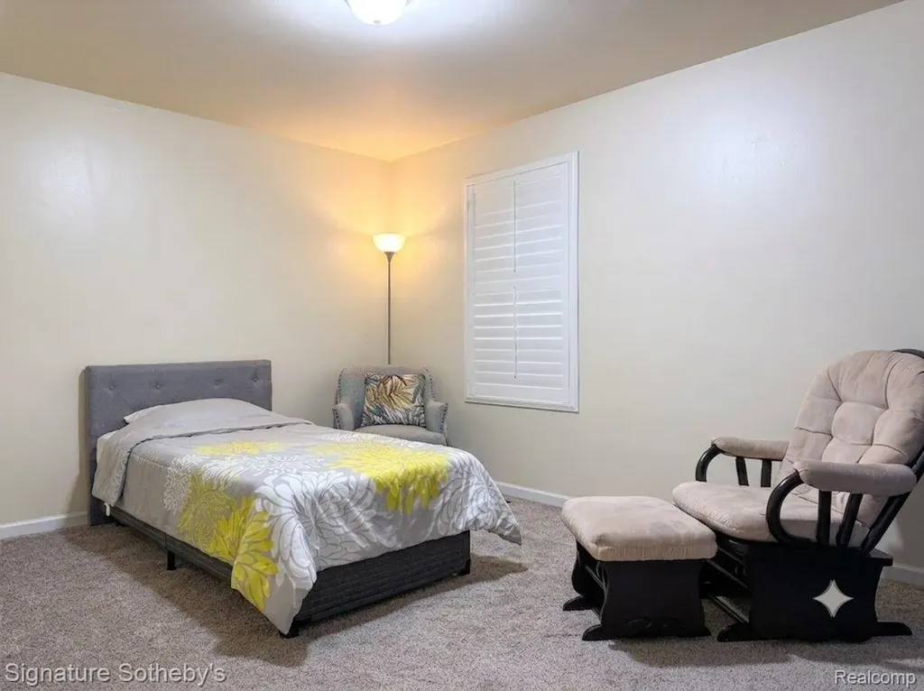 50419 Corey Avenue Chesterfield Township MI 48051