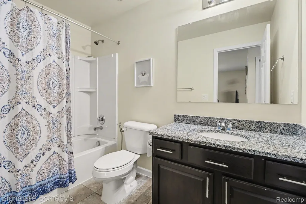 50419 Corey Avenue Chesterfield Township MI 48051