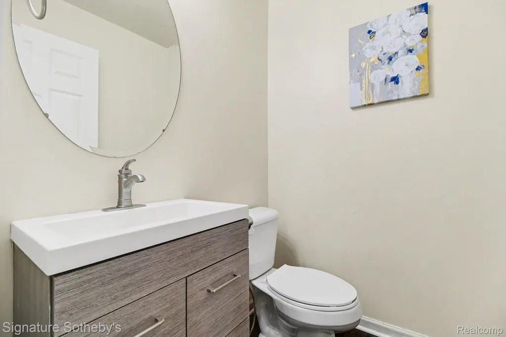 50419 Corey Avenue Chesterfield Township MI 48051