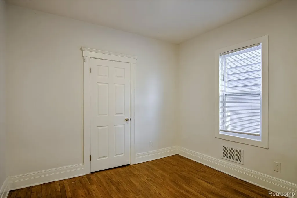 6224 Hecla Street Detroit City MI 48208