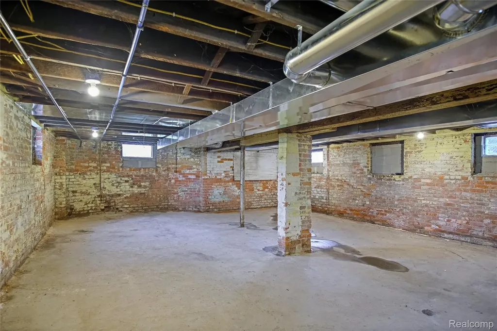 6224 Hecla Street Detroit City MI 48208