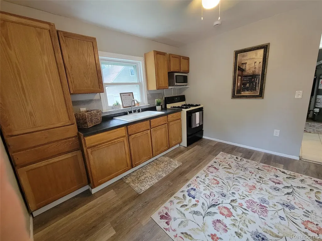 6310 Duncan Street Taylor City MI 48180