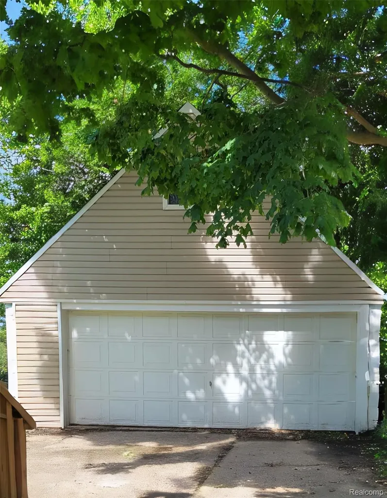 6310 Duncan Street Taylor City MI 48180